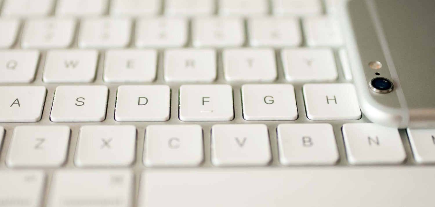 5 Easy Tips to Take Perfect Laptop Keyboard Photo