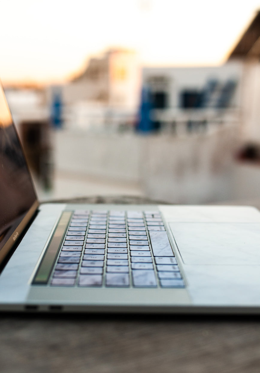 Italian styled MacBook Skin with white marble